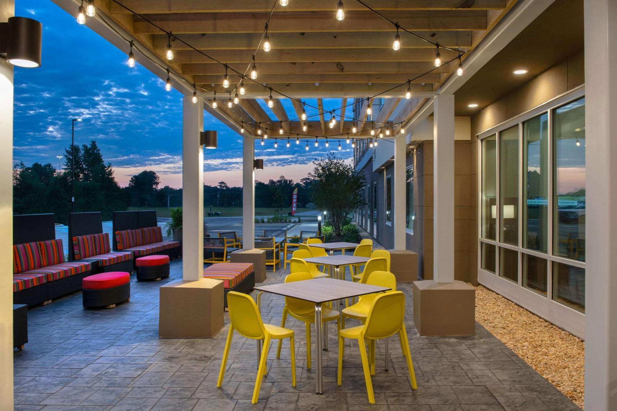 Home2 Suites By Hilton Fayetteville North Bagian luar foto